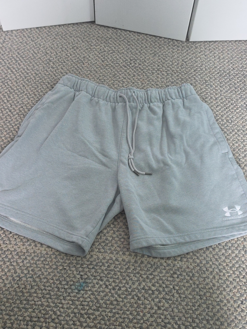 Under Armour Men’s Gray Athletic Drawstring Shorts